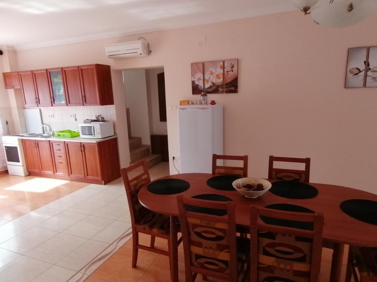 Aqua Oazis Apartman Hajdúszoboszló المظهر الخارجي الصورة