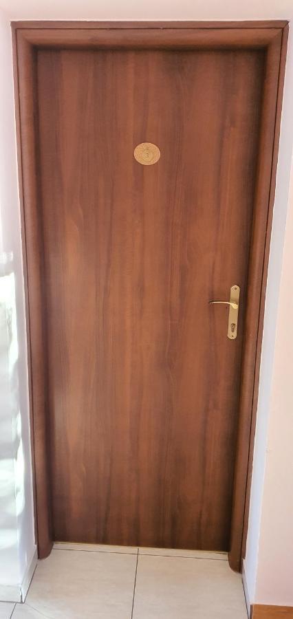 Aqua Oazis Apartman Hajdúszoboszló المظهر الخارجي الصورة