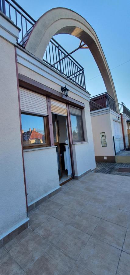 Aqua Oazis Apartman Hajdúszoboszló المظهر الخارجي الصورة